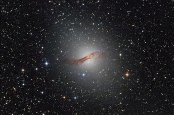 GALASSIA (NGC 5128)  EMISFERO AUSTRALE   COSTELLAZIONE CENTAURO 17 02 2012