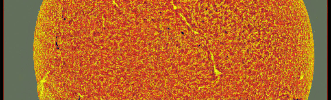 Collage 32 filmati -600 frames ca da uno #Sole 2015 08 28 15 5ì44 24 h 13 44 24 UT